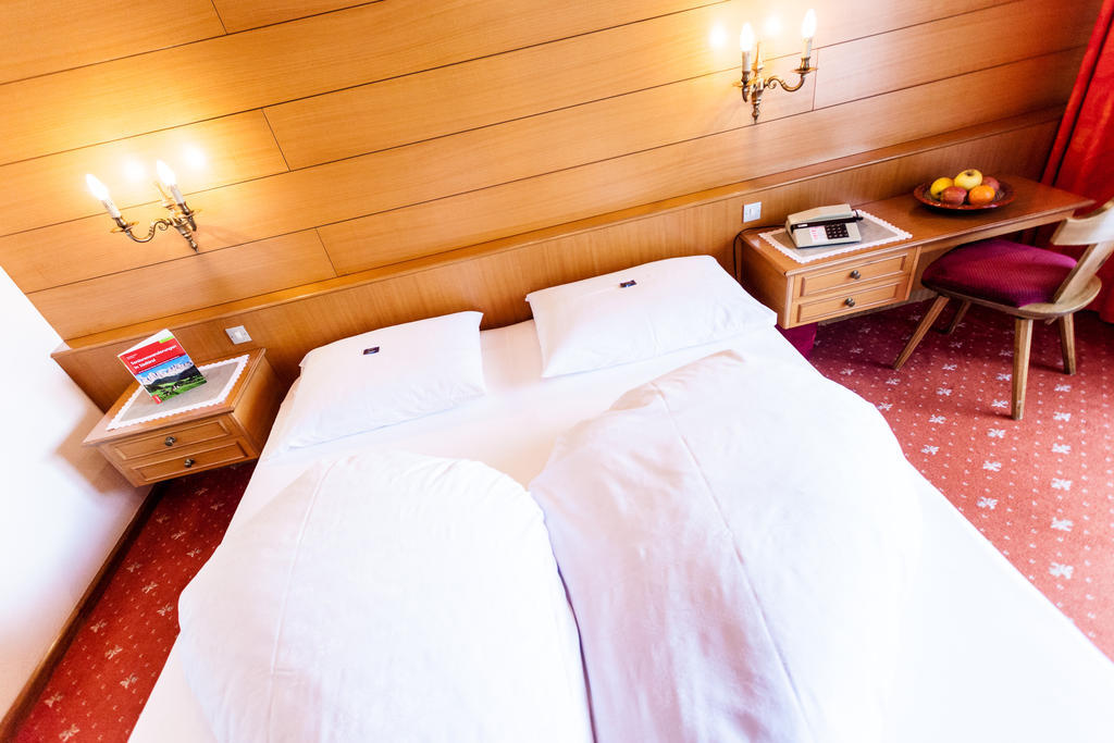 Pension Rebgut Bed & Breakfast Lana Cameră foto